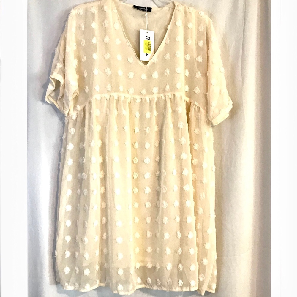 NWT Women’s Ivory Dotted Shift Dress- Medium